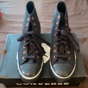 Converse texture rubber sole